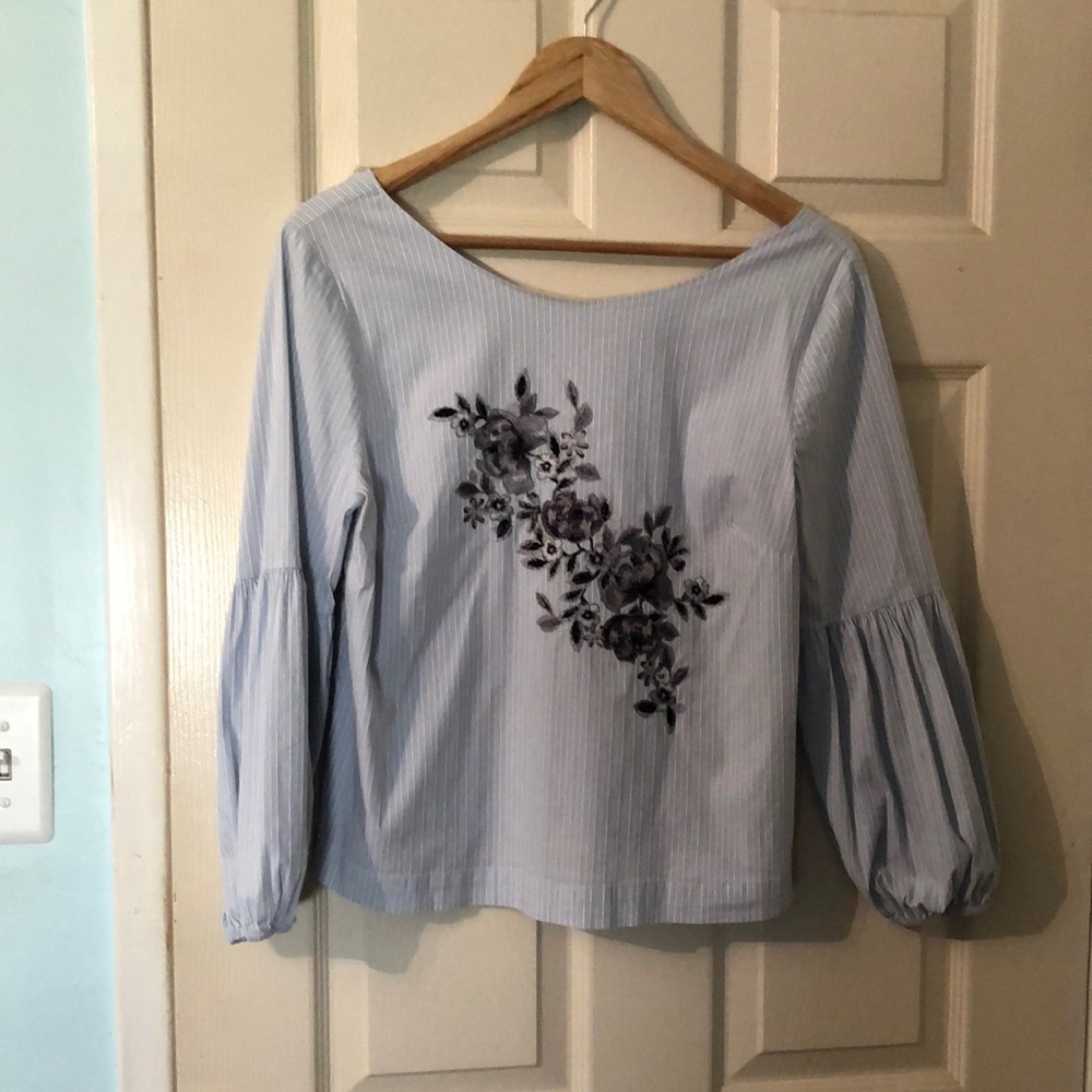 White House Black Market embroidered top, size 10